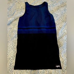 Blue and black sleeveless workout shirt